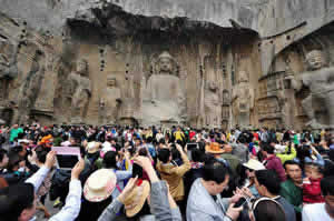 3 Days Luoyang Longmen Grottoes  & Shaolin Kung Fu Tour from Beijing