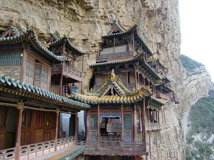 Datong Hanging Monastery.jpg