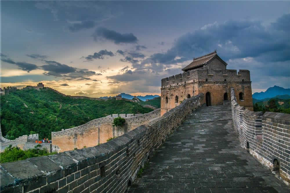 Badaling Great Wall and Ming Tombs Group Tour