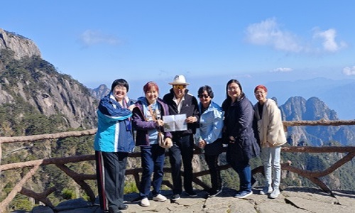 12-Day Yunnan tour & Tibet travel: Scenic and Cultural Exploration of Lijiang, Shangri-La, and Lhasa