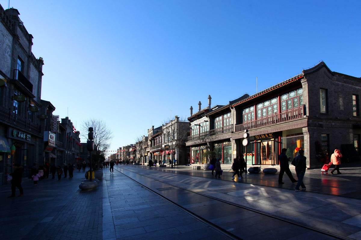 best-shopping-area-in-beijing-dashilan-street-a-famous-shopping