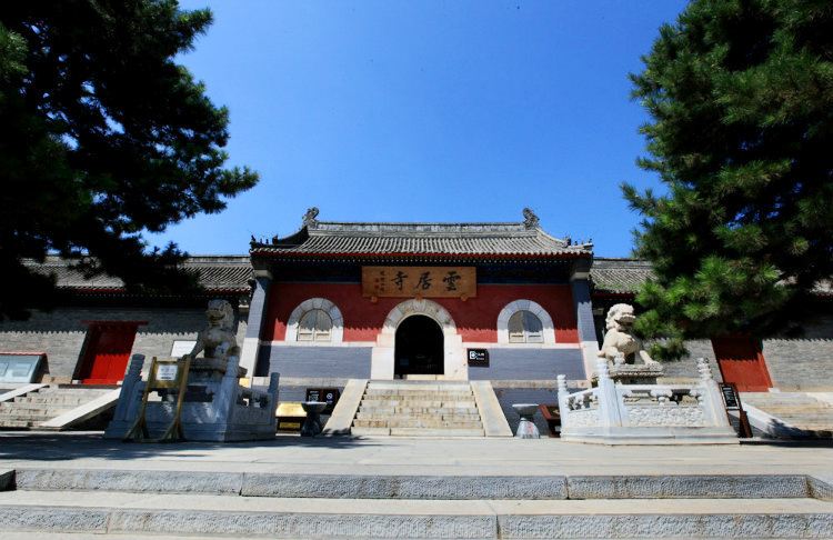 Yunju_Temple_1.jpg