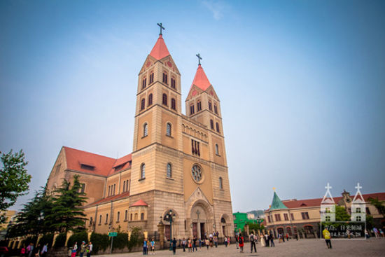 Qingdao Protestant Church.jpg