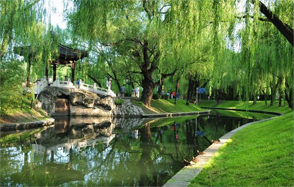 Imperial Canal Cruise