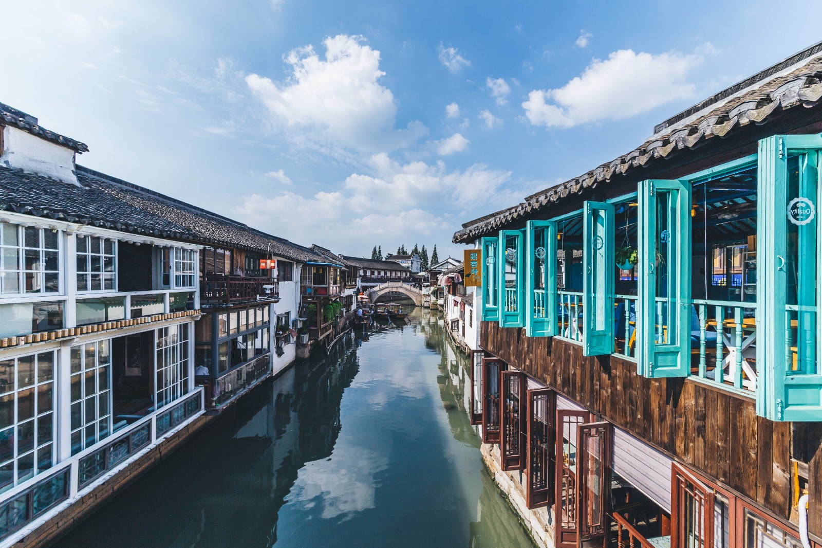 North-Street-in-Zhujiajiao-Water-Town