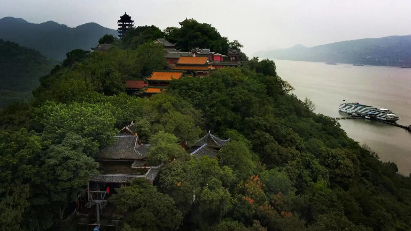 Ghost-City-Yangtze-River