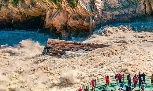 Tiger-Leaping-Gorge-Lijiang