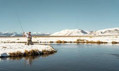 Winter-Fishing-Changbai-Mountain