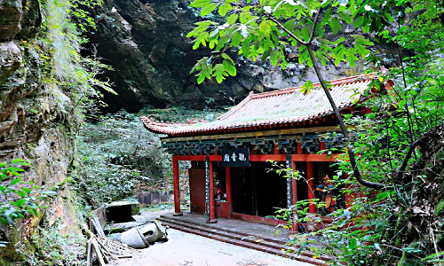 Eagle-Nest-Village-Zhangjiajie