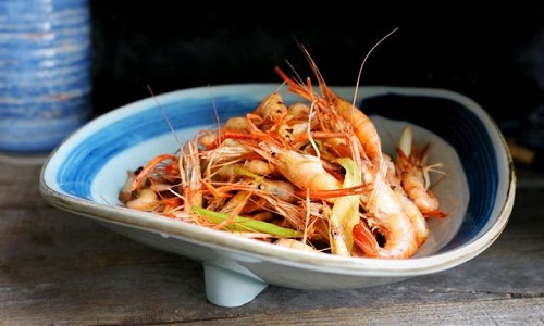 Stir-Fried-River-Shrimp