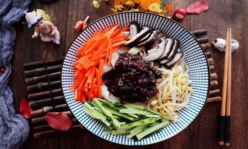 Zha-Jiang-Mian Zha-Jiang-Mian