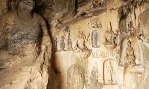 East-Hill-Grottoes-Luoyang East-Hill-Grottoes-Luoyang