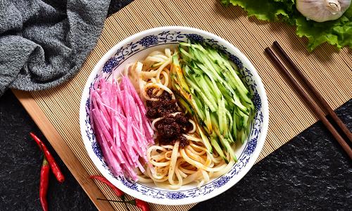 Zha-Jiang-Mian Zha-Jiang-Mian