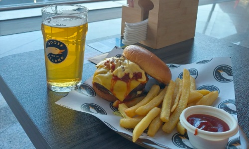 pek-gooseisland-beer pek-gooseisland-beer